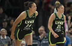 Napheesa Collier valide sa saison historique par un « 50-40-90 »