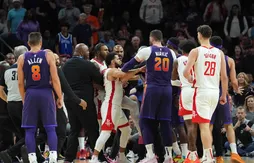 Quand Devin Booker et Cam Whitmore se chamaillent