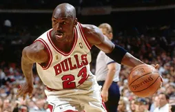 Le 4 avril 1996, les Bulls et Michael Jordan établissent deux records de victoires à domicile