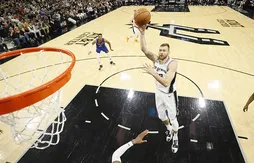Donatas Motiejunas quitte déjà San Antonio