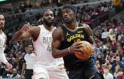 Stephen Curry et Jimmy Butler renversent méchamment les Bulls !