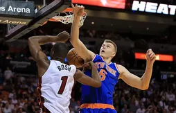 Chris Bosh et Hassan Whiteside ont bizuté Kristaps Porzingis