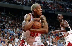 Le 19 avril 1992, Dennis Rodman débute sa domination au rebond