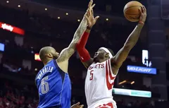 Les Rockets veulent garder Josh Smith