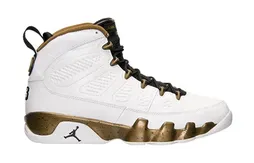 Une Air Jordan 9 en hommage à la statue de Michael Jordan