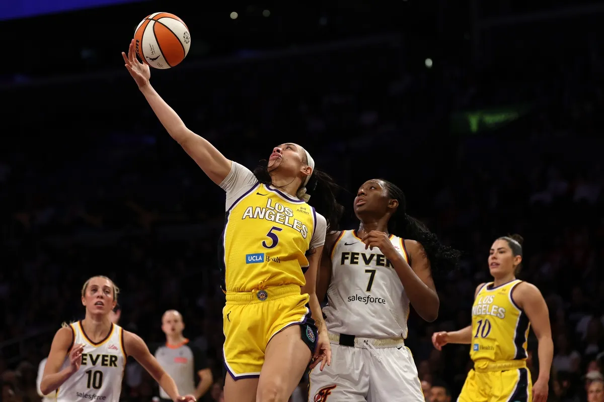 Les Sparks face au Fever