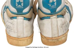 Qui veut s’offrir des Converses portées par Michael Jordan à North Carolina ?