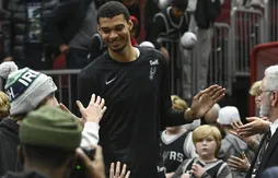 Victor Wembanyama va payer pour les cinq fans des Spurs « les plus fous »