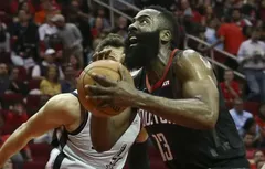 Le cinq majeur de la semaine : James Harden ne lâche pas son trophée de MVP