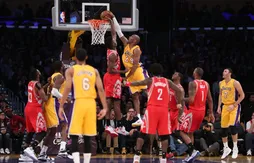[replay] Kobe Bryant met Clint Capela sur un poster