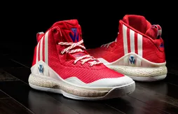 Adidas : deux nouveaux coloris pour la J Wall 1