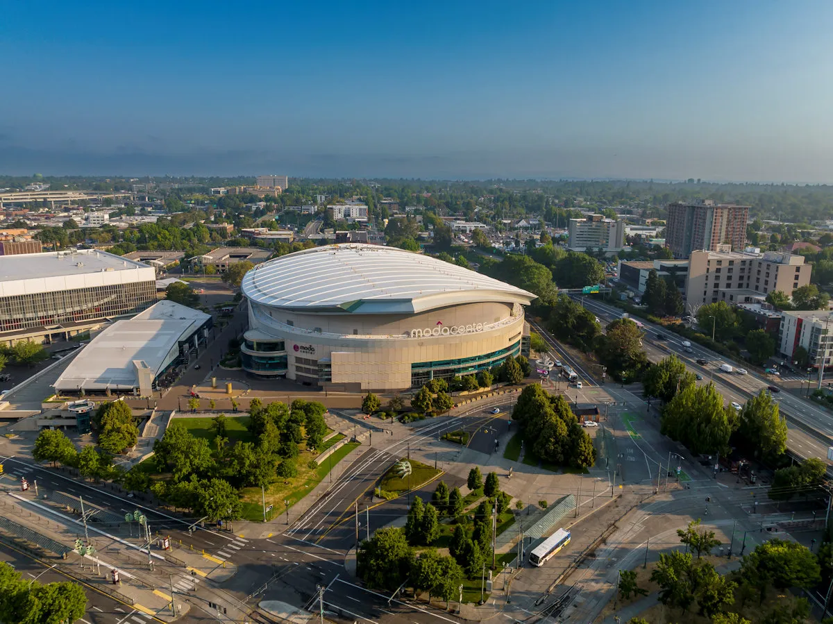 Tom Dundon assure vouloir garder les Blazers à Portland, mais...