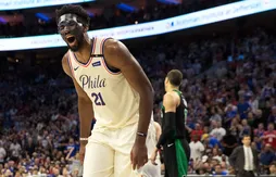 Le Top 10 de la nuit : Joel Embiid écrabouille Aron Baynes et Al Horford
