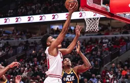 Tony Bradley se montre face à Rudy Gobert