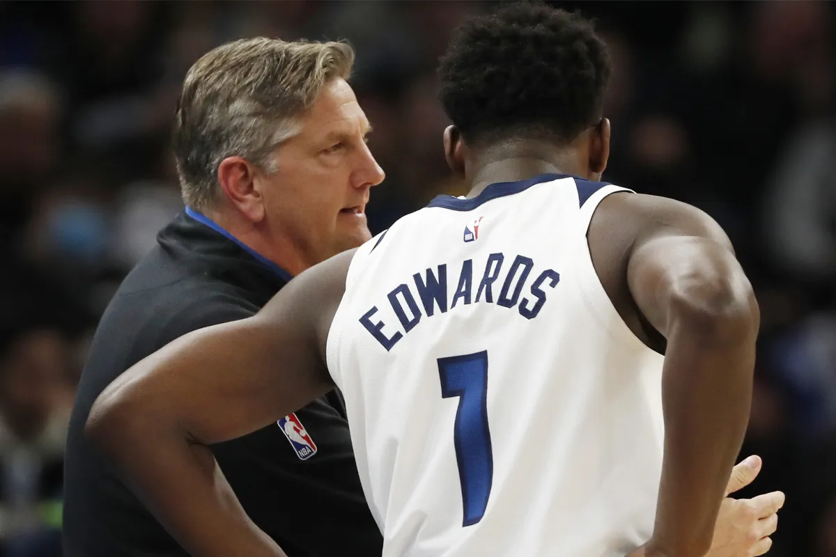 Chris Finch avec les Wolves