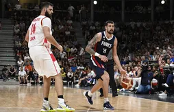 Fraîchement sacré en EuroLeague, Adrien Moerman dit adieu aux Bleus