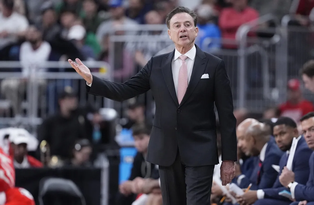 Rick Pitino, l'entraîneur de St John's le 22 mars 2025