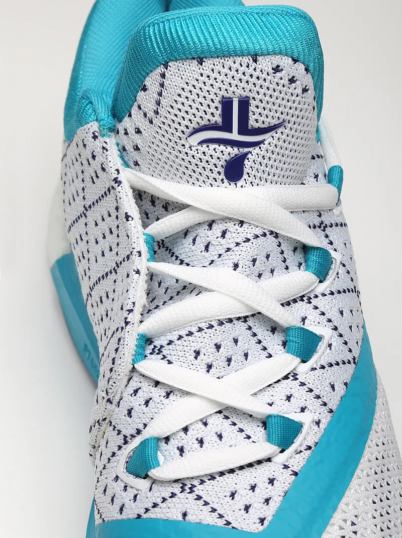 Jeremy-Lin-adidas-Crazylight-Boost_2-5-6