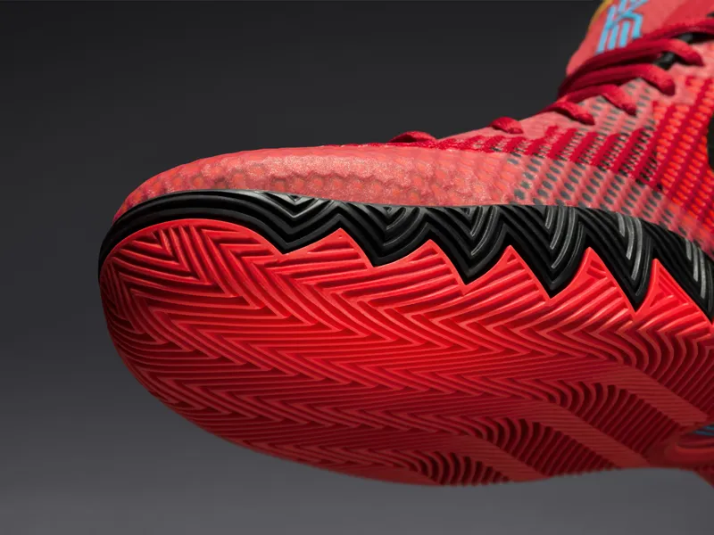 SP15_BB_KYRIE_1_705277-606_Detail_1_35587