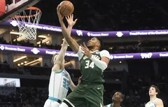 Les Bucks enchaînent chez les Hornets