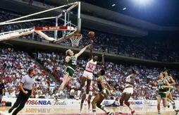 Le 8 juin 1986, Larry Bird atteint le sommet de sa carrière avec un troisième titre de champion NBA