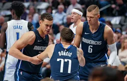 Les joueurs des Mavericks optent pour le terme “Equality” sur leur maillot