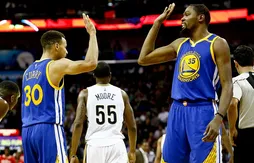Kevin Durant reste aux Warriors pour 53 millions de dollars sur deux ans