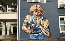 Larry Bird veut faire retirer les tatouages de son portrait sur un bâtiment d’Indianapolis