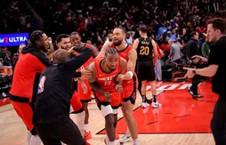 Les Rockets désarçonnent les Cavs dans une folle fin de match
