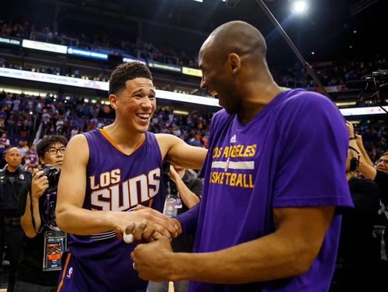 Devin Booker réalise son rêve de jouer contre son idole, Kobe Bryant