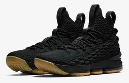 Nike : la LeBron 15 met la “Gum”