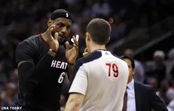 LeBron James fâché contre les maillots à manches