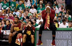 LeBron James sur les rotules