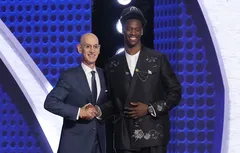 Défendre, jouer sans ballon… AJ Dybantsa prêt à tout à Washington