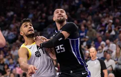 Une blessure au plus mauvais moment pour Alex Len