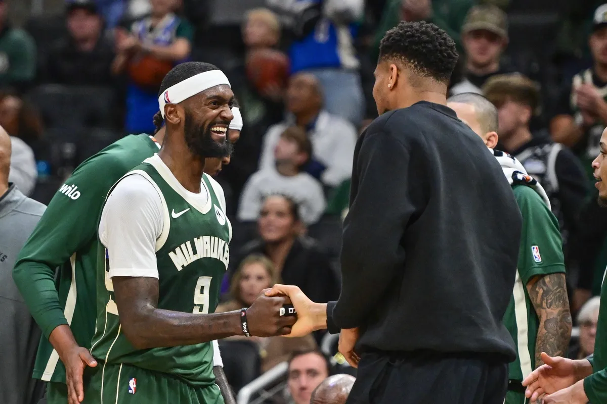 Bobby Portis et Giannis Antetokounmpo