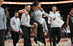 À peine arrivé aux Nets, Maxwell Lewis se casse la jambe