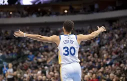 Un record et une frayeur pour Stephen Curry