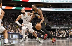 Sans briller, les Suns se rapprochent des Mavericks