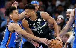 Giannis Antetokounmpo mange les gros comme les petits