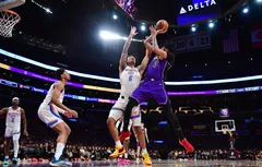 Grâce à Anthony Davis, les Lakers remportent le match de tous les dangers face au Thunder