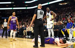 Draymond Green frappe Jusuf Nurkic au visage !