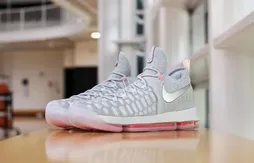Contre les Warriors, Kevin Durant a baptisé la Nike KD9