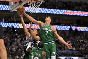 Dwight Powell n’en a peut-être pas terminé avec les Mavericks