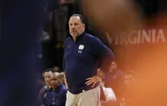 L’ancien coach de Notre Dame dans le staff de Quin Snyder