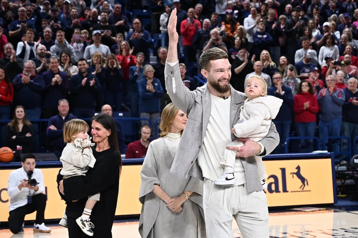 Domantas Sabonis Gonzaga