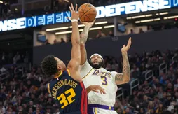 Le duo Anthony Davis – LeBron James maîtrise les Warriors
