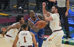 En triple-double, Julius Randle inflige aux Cavaliers leur première défaite de la saison