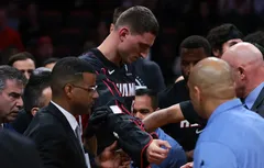 Nikola Jovic frustré… et blessé !