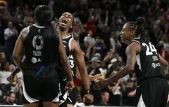 Les Aces braquent les Wings de Paige Bueckers